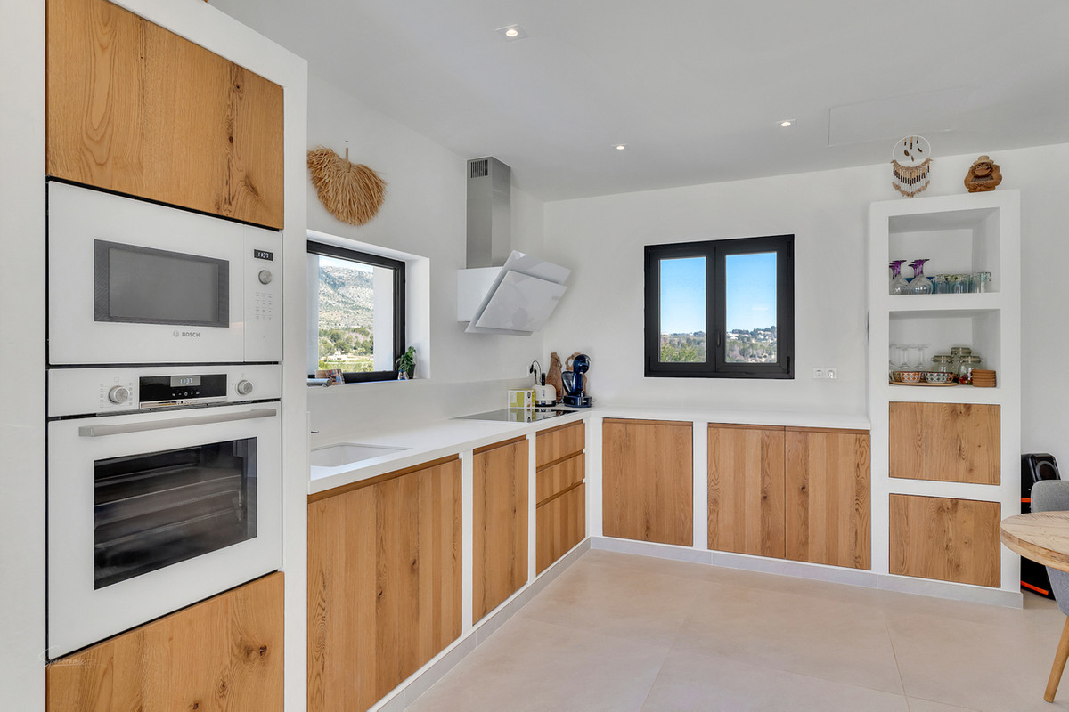 4 Bed Townhouse for sale in Benissa Costa Blanca, Alicante, Spain