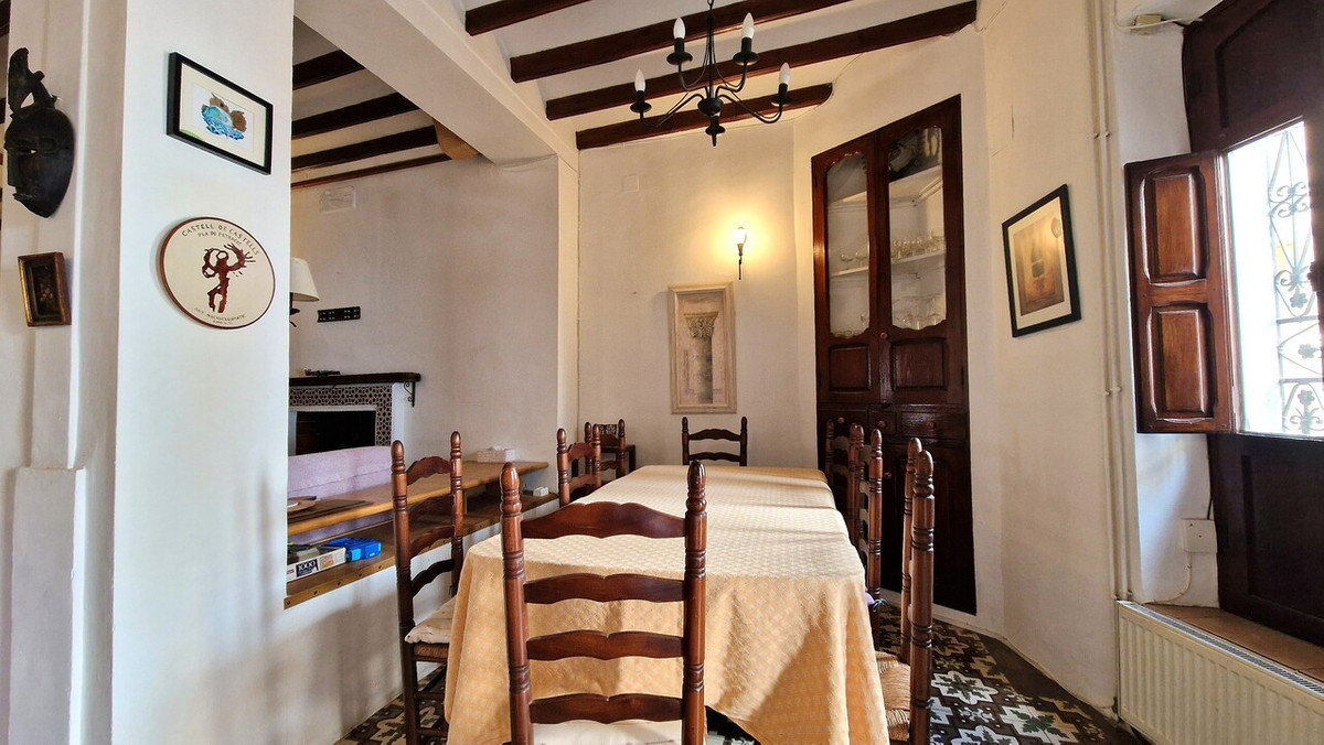 5 Bed Townhouse for sale in Castell De Castells Costa Blanca, Alicante, Spain