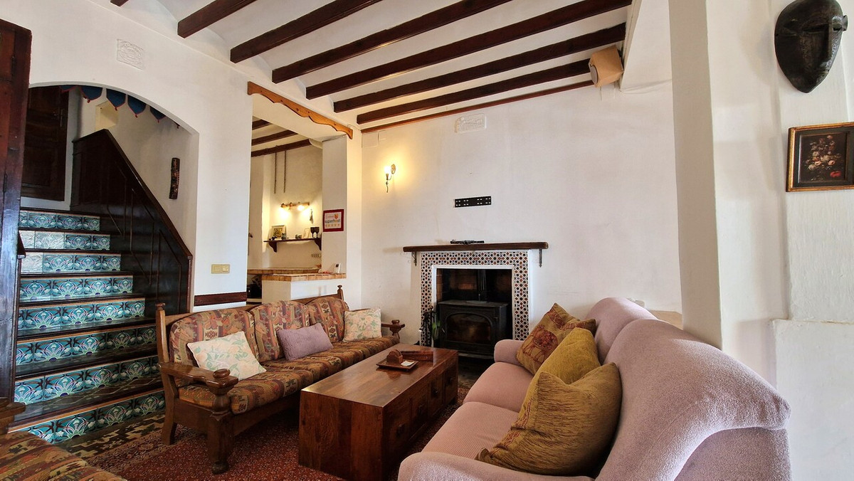 5 Bed Townhouse for sale in Castell De Castells Costa Blanca, Alicante, Spain