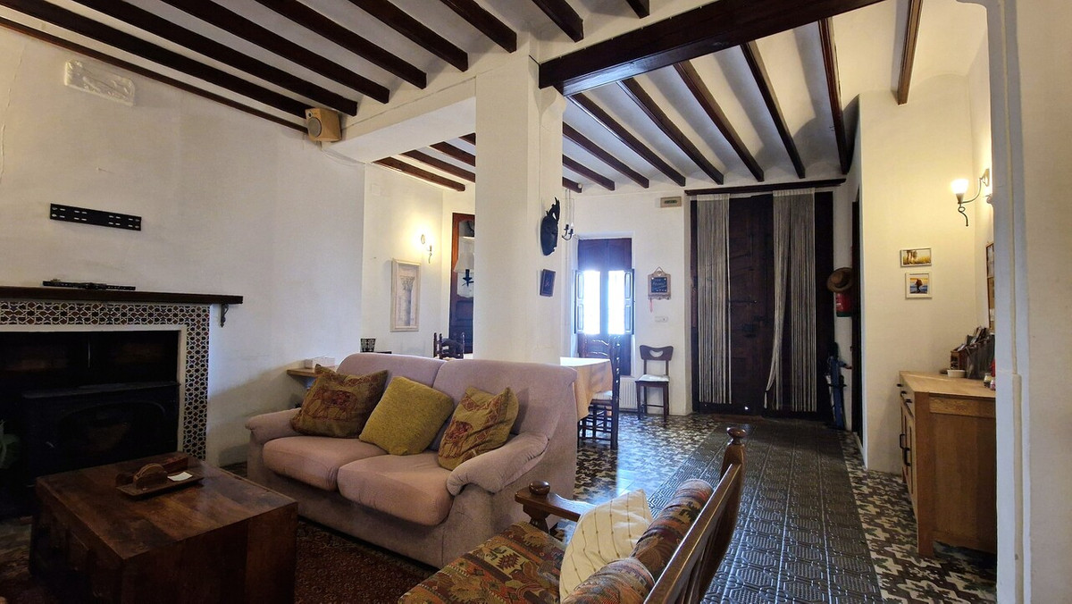 5 Bed Townhouse for sale in Castell De Castells Costa Blanca, Alicante, Spain