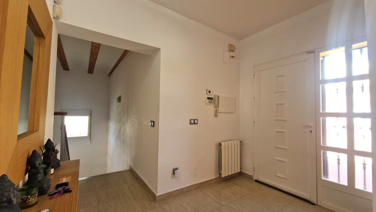 Se vende Villa - Chalet de 5 dormitorios en Costa Blanca, Alicante, España