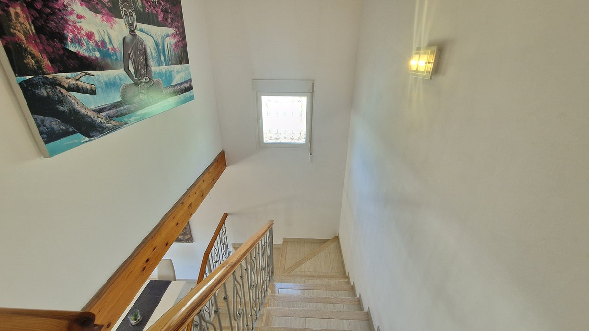 Se vende Villa - Chalet de 5 dormitorios en Costa Blanca, Alicante, España