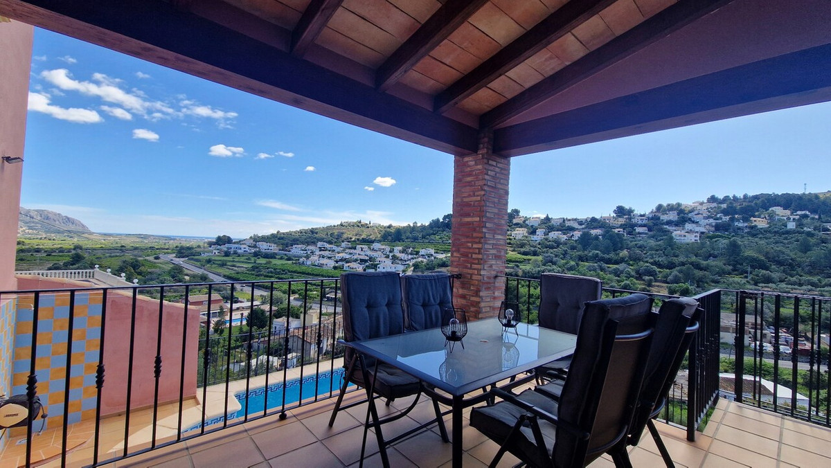 Se vende Villa - Chalet de 5 dormitorios en Costa Blanca, Alicante, España