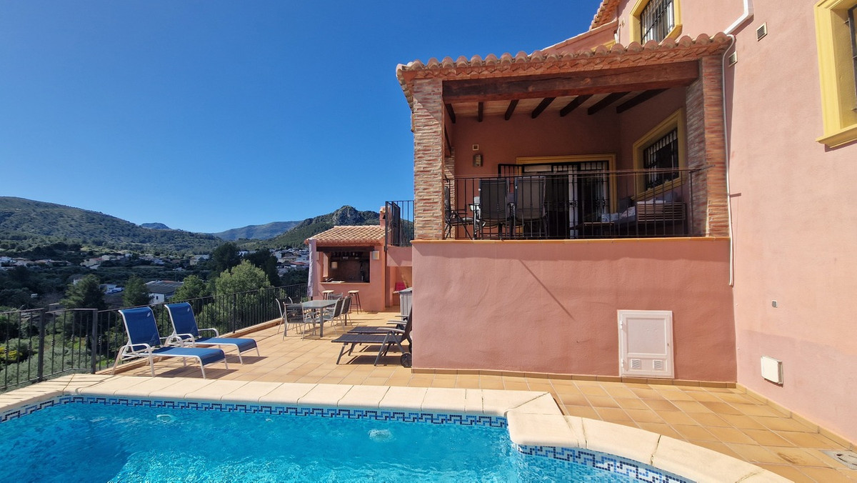 Se vende Villa - Chalet de 5 dormitorios en Costa Blanca, Alicante, España