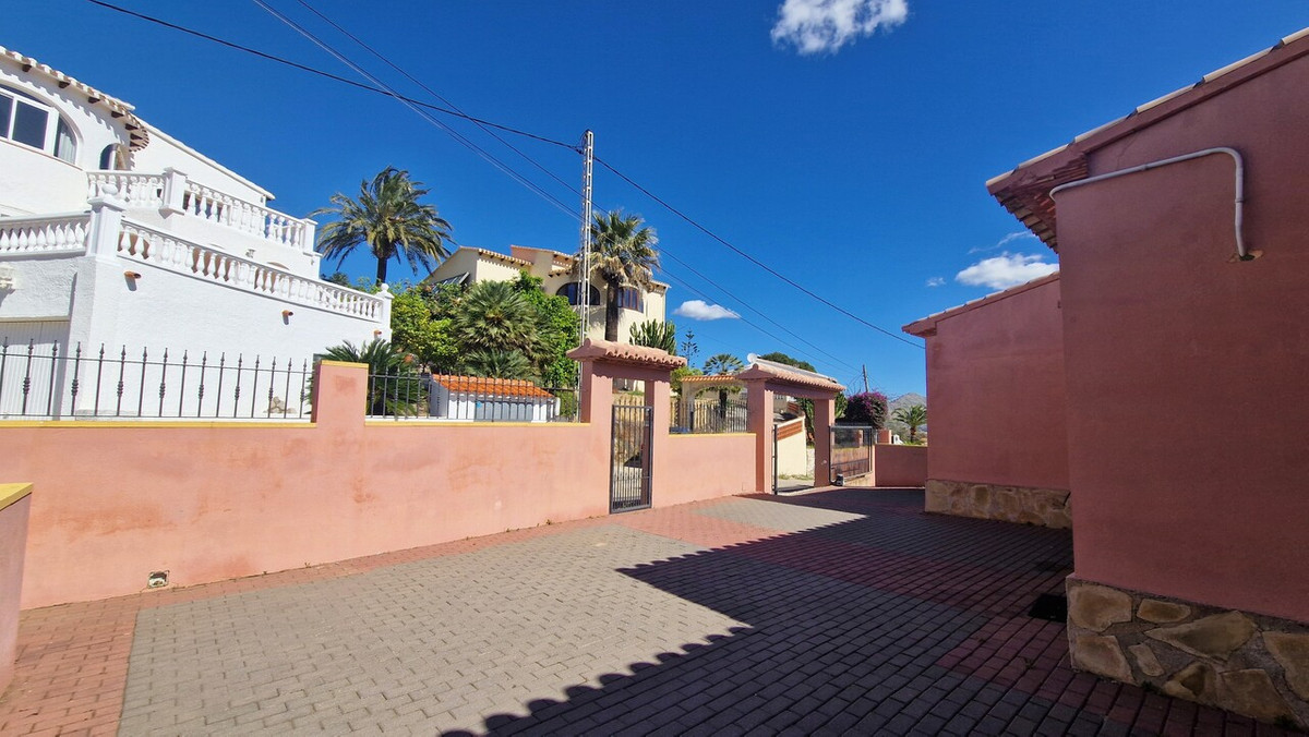 Se vende Villa - Chalet de 5 dormitorios en Costa Blanca, Alicante, España