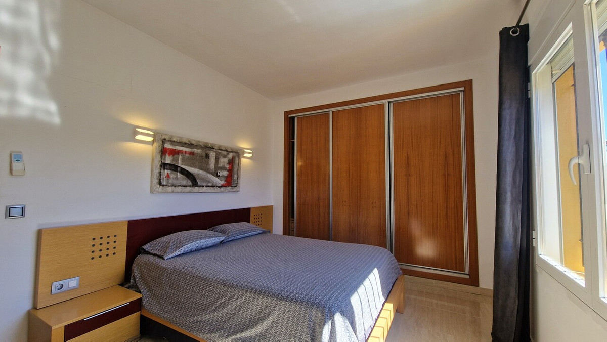 Se vende Villa - Chalet de 5 dormitorios en Costa Blanca, Alicante, España