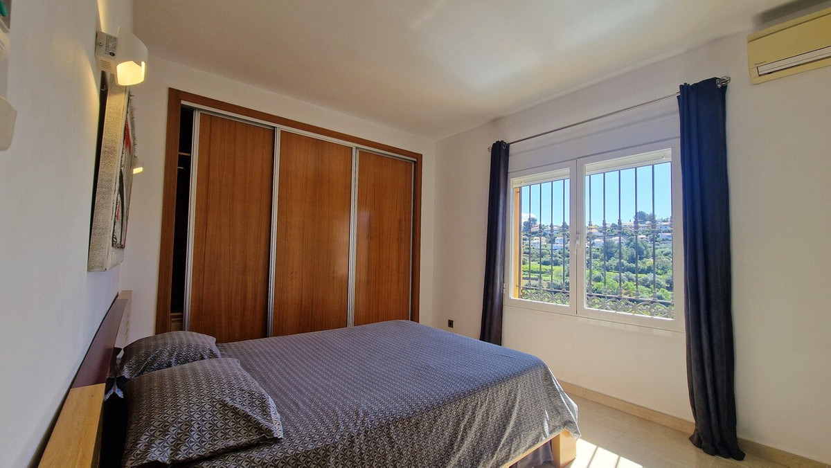 Se vende Villa - Chalet de 5 dormitorios en Costa Blanca, Alicante, España