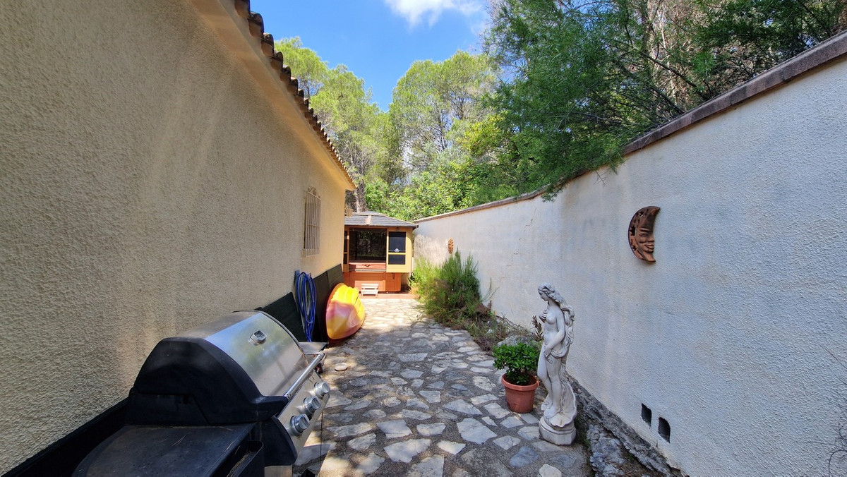 4 Bed Townhouse for sale in Adsubia Costa Blanca, Alicante, Spain