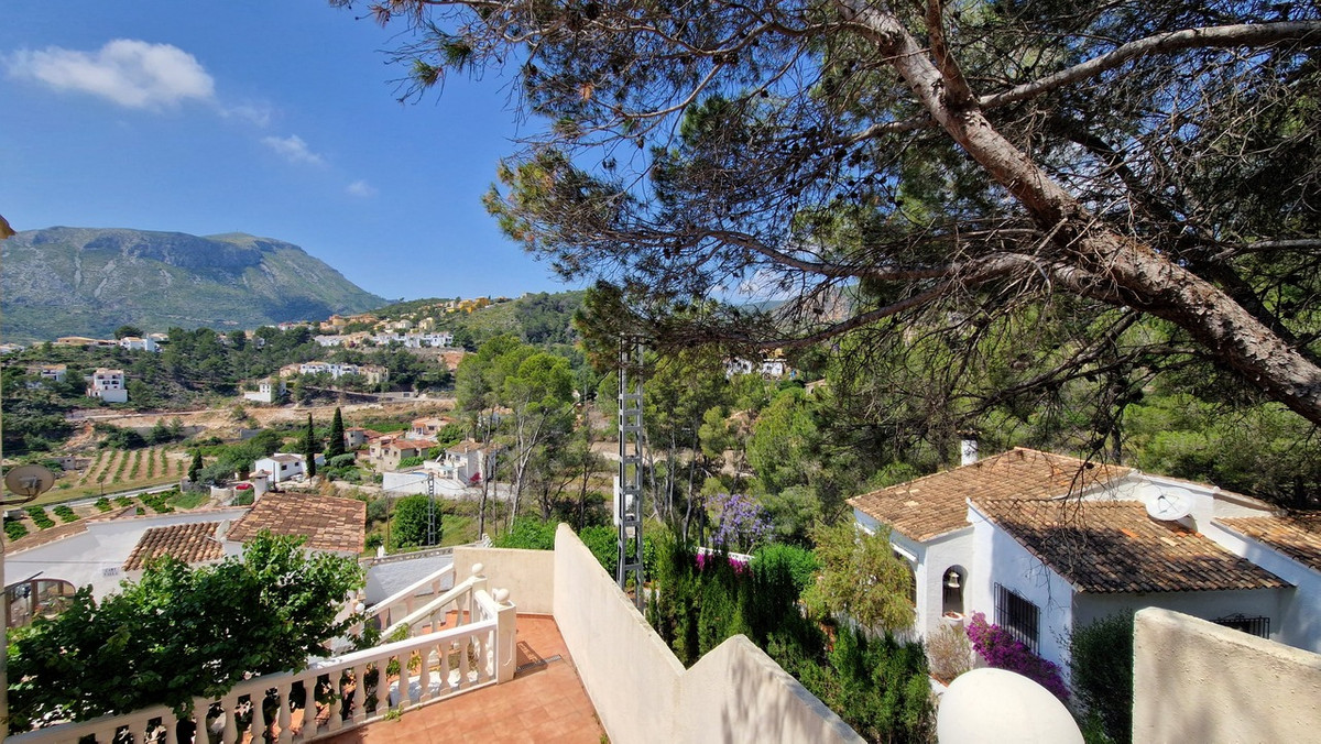 4 Bed Townhouse for sale in Adsubia Costa Blanca, Alicante, Spain