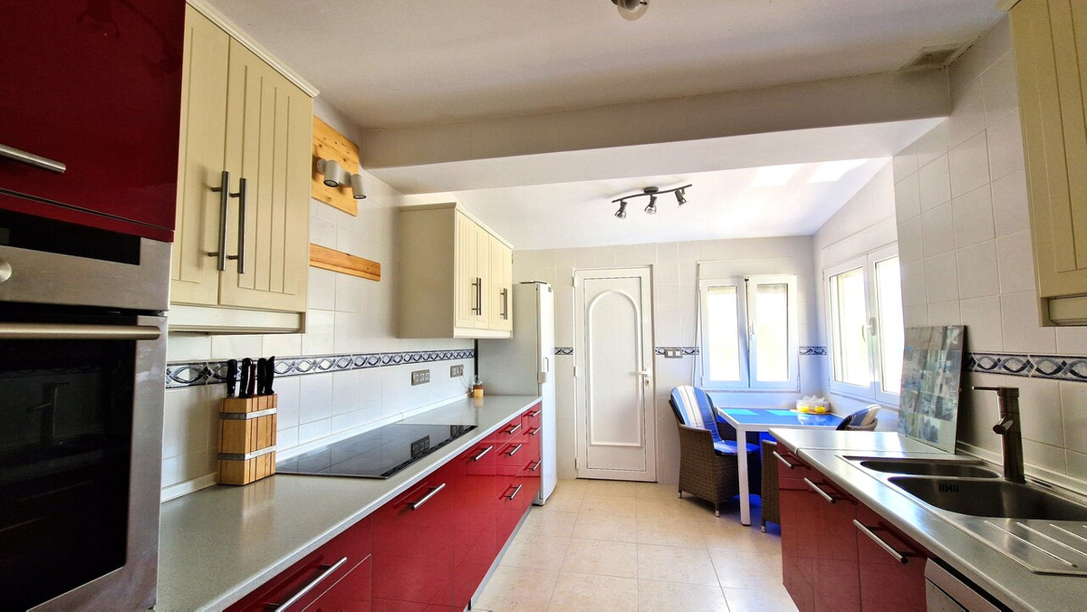 4 Bed Townhouse for sale in Adsubia Costa Blanca, Alicante, Spain