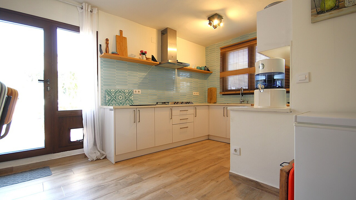 Se vende Finca - Cortijo de 3 dormitorios en Costa Blanca, Alicante, España