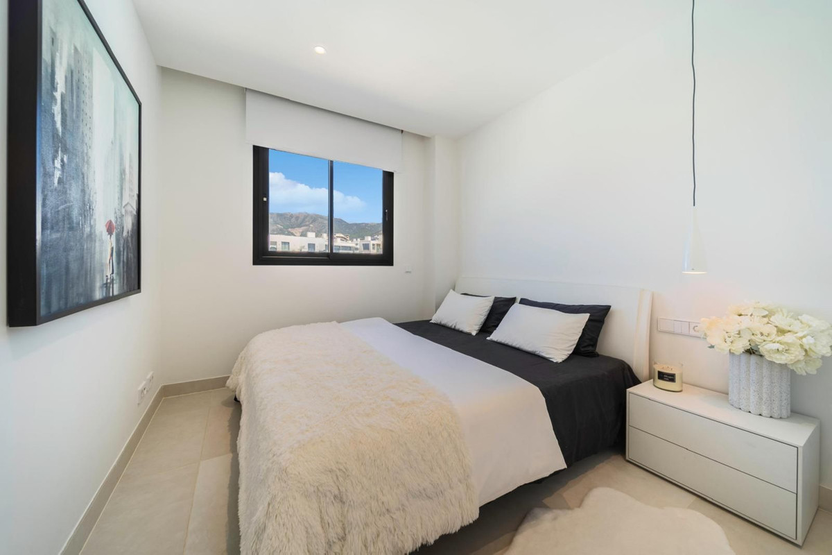 2 Bed Apartment for sale in Fuengirola Costa Del Sol, Málaga, Spain