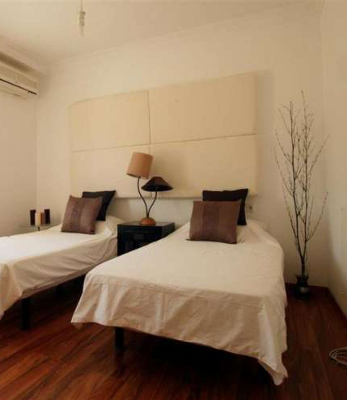 4 Bed Townhouse for sale in Nueva Andalucía Costa Del Sol, Málaga, Spain