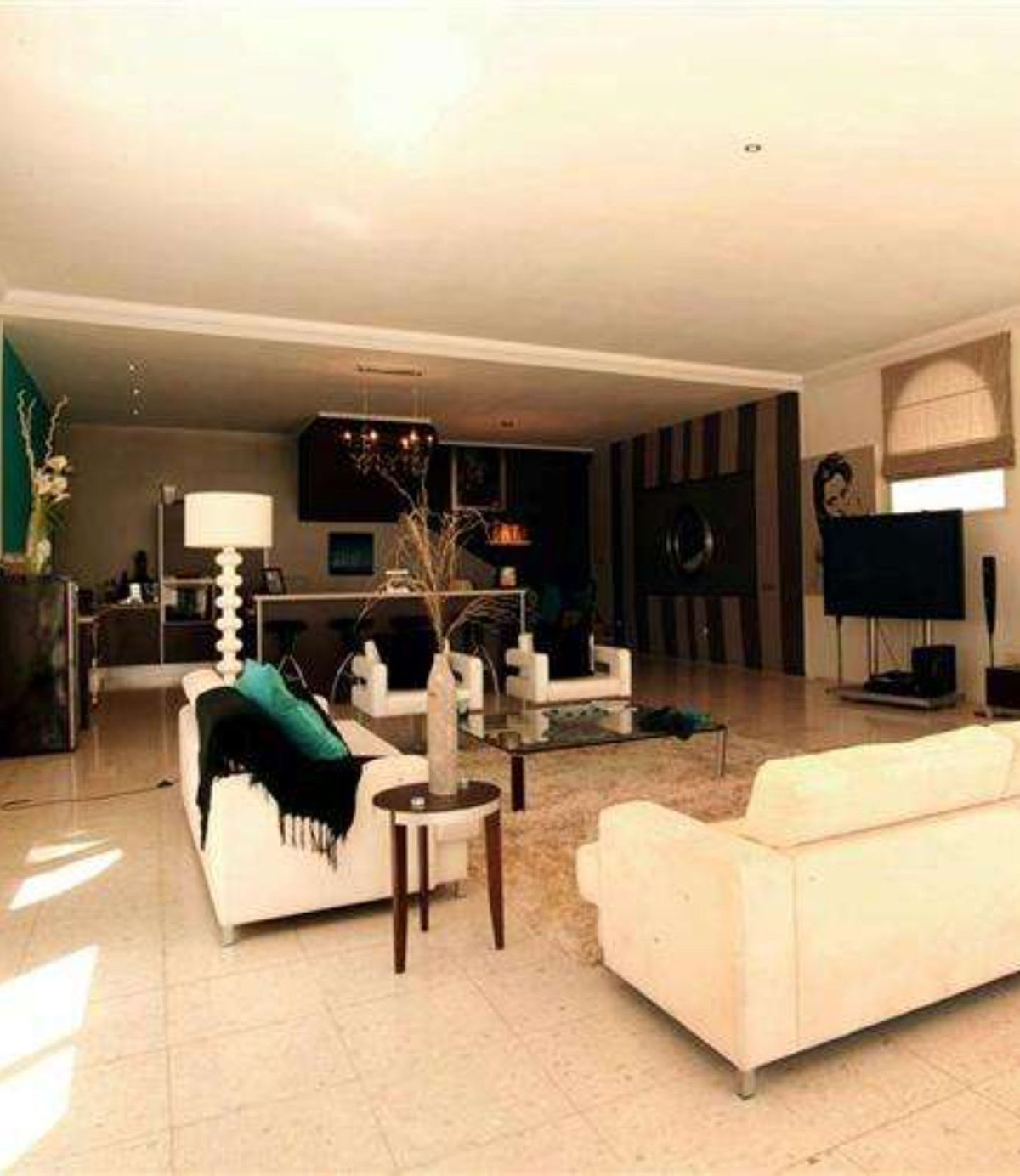 4 Bed Townhouse for sale in Nueva Andalucía Costa Del Sol, Málaga, Spain