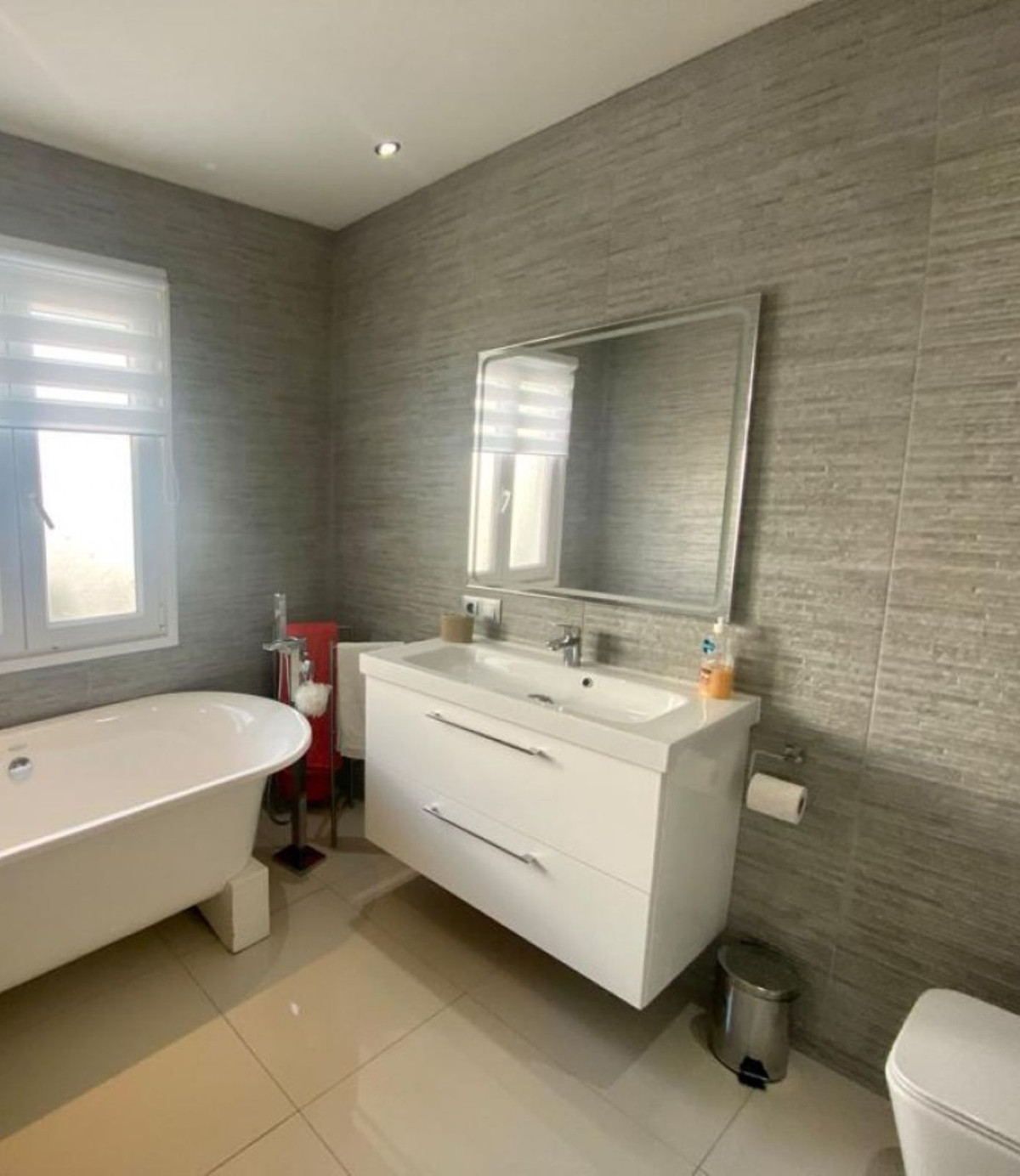 4 Bed Townhouse for sale in Nueva Andalucía Costa Del Sol, Málaga, Spain
