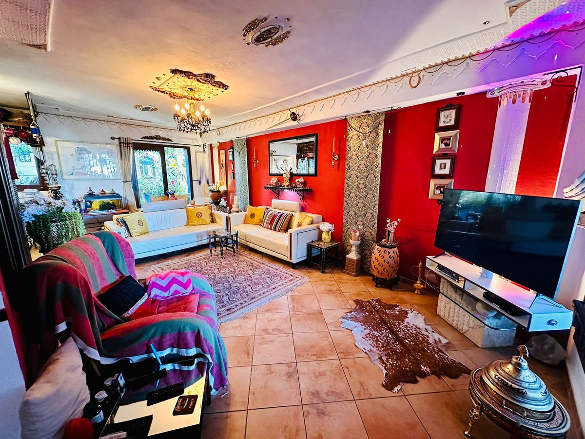 3 Bed Townhouse for sale in Tolox Costa Del Sol, Málaga, Spain