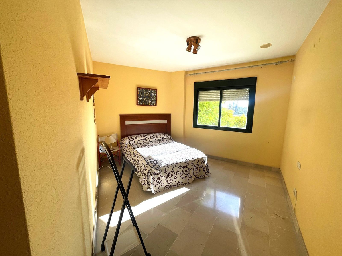 Se vende Apartamento Planta Media de 3 dormitorios en Costa Del Sol, Málaga, España