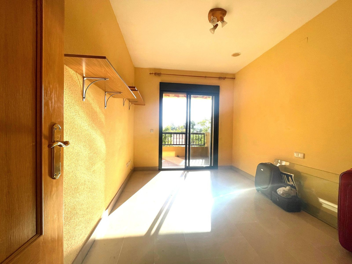 Se vende Apartamento Planta Media de 3 dormitorios en Costa Del Sol, Málaga, España