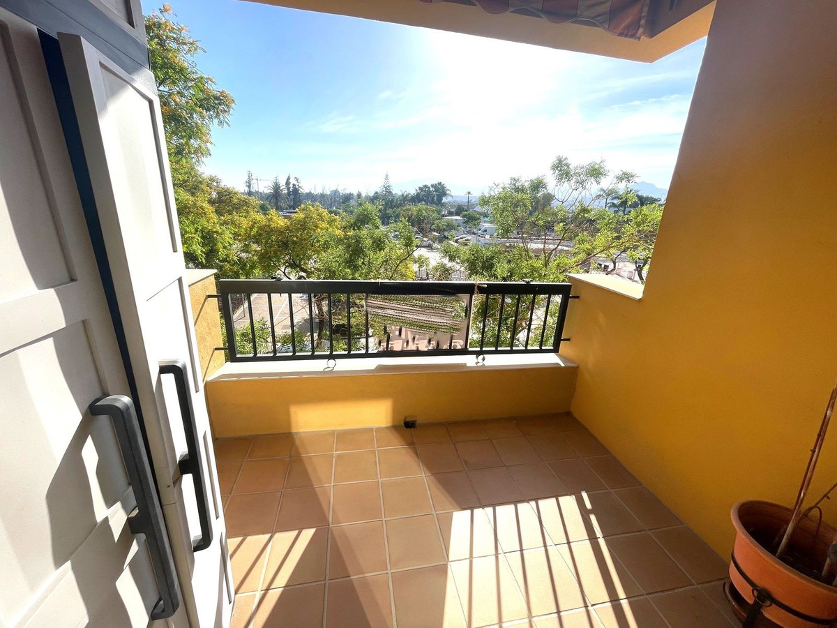 Se vende Apartamento Planta Media de 3 dormitorios en Costa Del Sol, Málaga, España