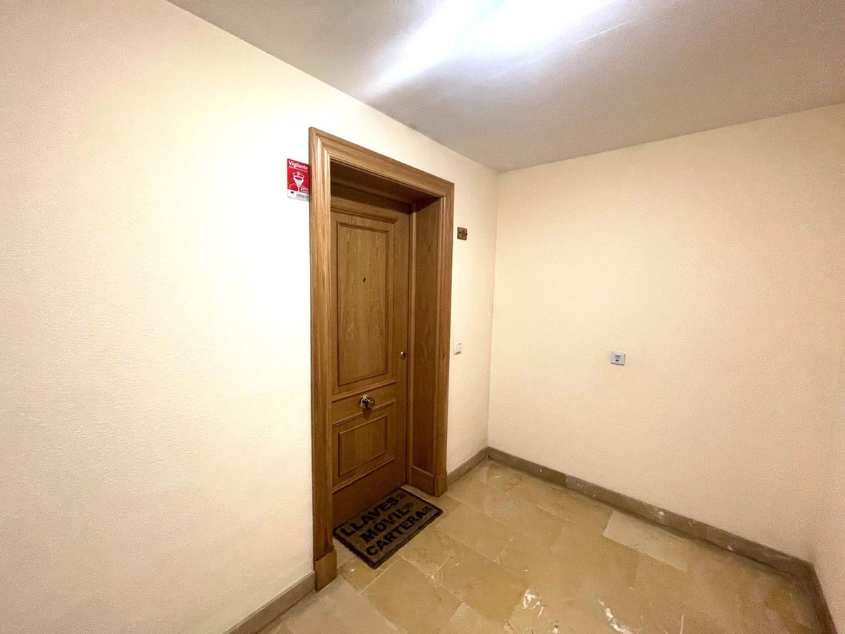 Se vende Apartamento Planta Media de 3 dormitorios en Costa Del Sol, Málaga, España