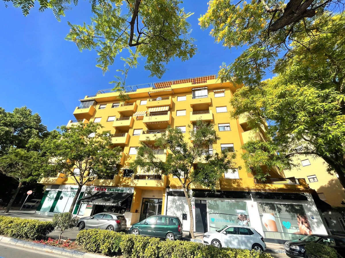 Se vende Apartamento Planta Media de 3 dormitorios en Costa Del Sol, Málaga, España