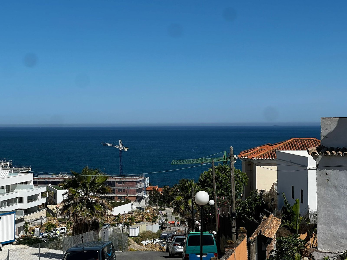 4 Bed Townhouse for sale in Estepona Costa Del Sol, Málaga, Spain