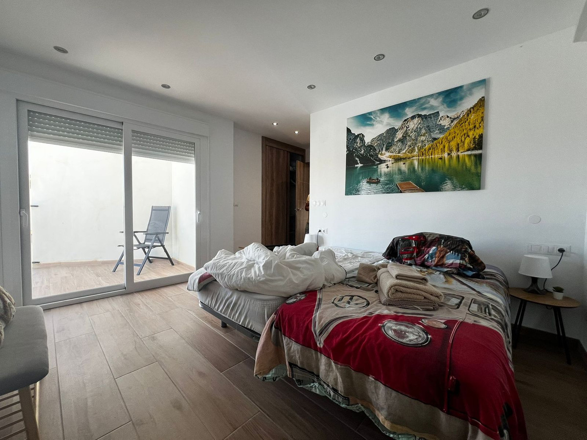 4 Bed Townhouse for sale in Estepona Costa Del Sol, Málaga, Spain