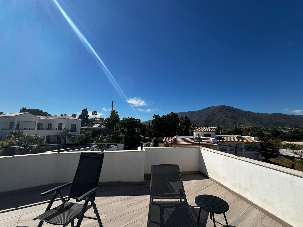 4 Bed Townhouse for sale in Estepona Costa Del Sol, Málaga, Spain