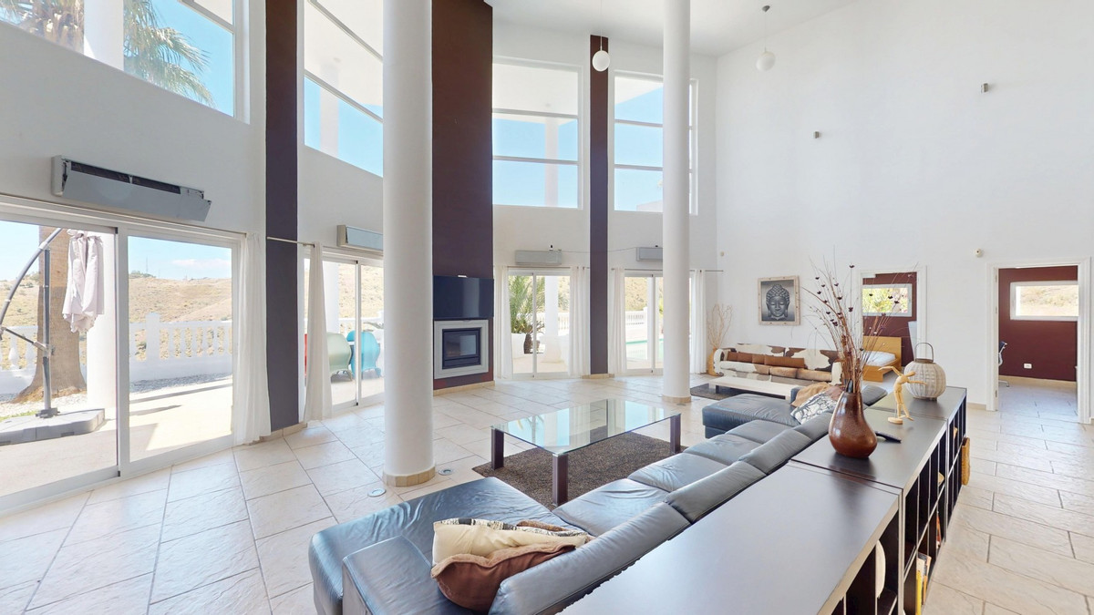 Se vende Villa - Chalet de 7 dormitorios en Costa Del Sol East, Málaga, España