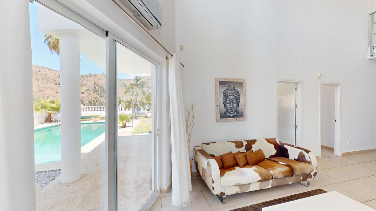 Se vende Villa - Chalet de 7 dormitorios en Costa Del Sol East, Málaga, España