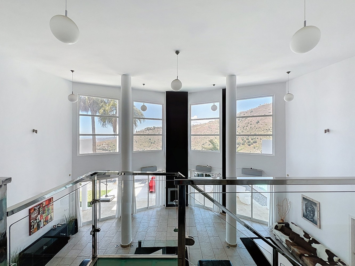 Se vende Villa - Chalet de 7 dormitorios en Costa Del Sol East, Málaga, España