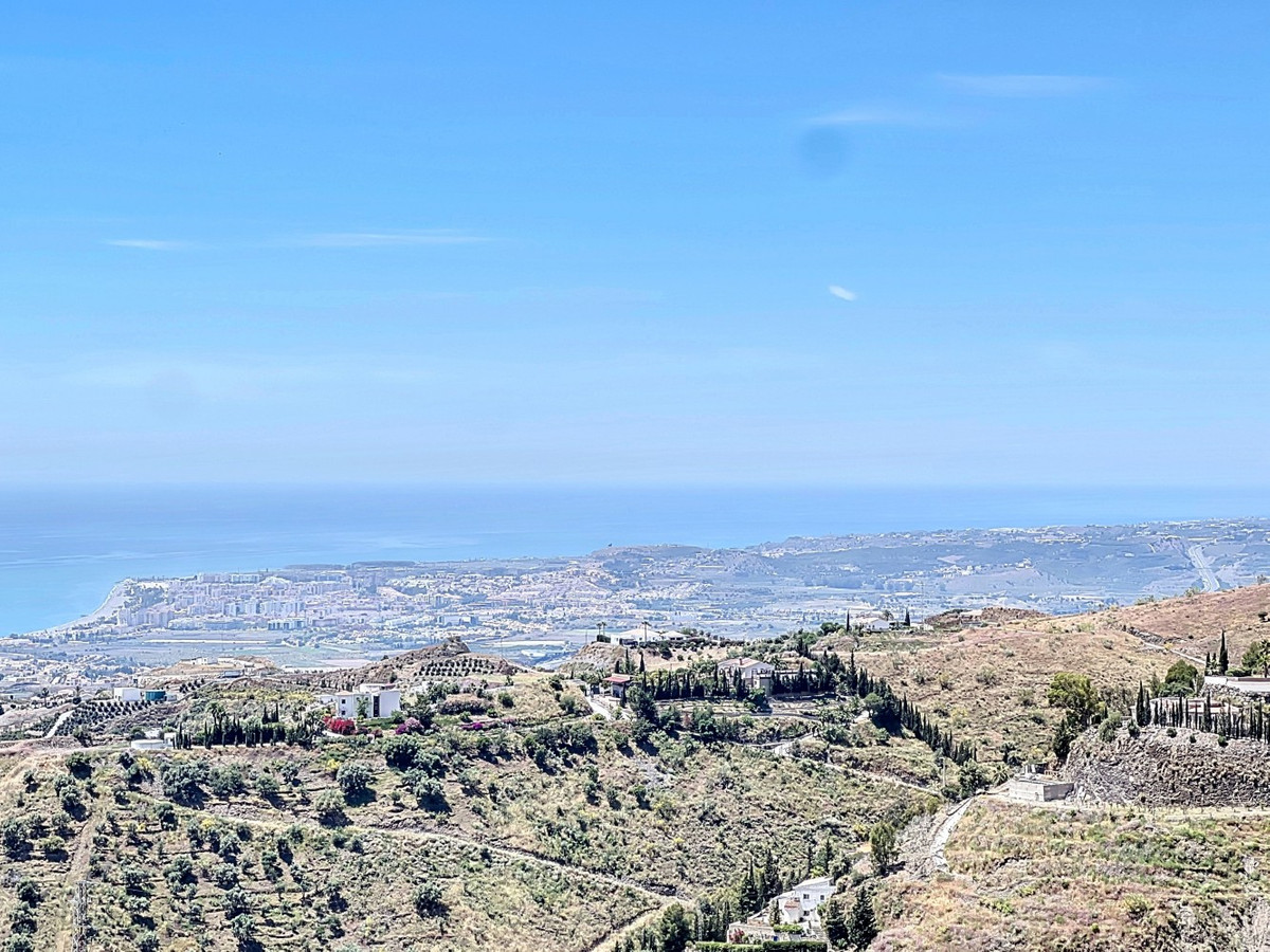 Se vende Villa - Chalet de 7 dormitorios en Costa Del Sol East, Málaga, España