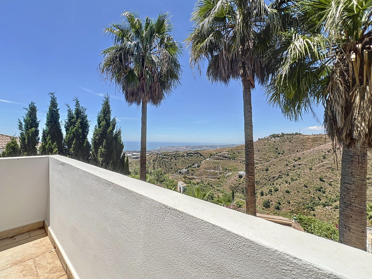 Se vende Villa - Chalet de 7 dormitorios en Costa Del Sol East, Málaga, España