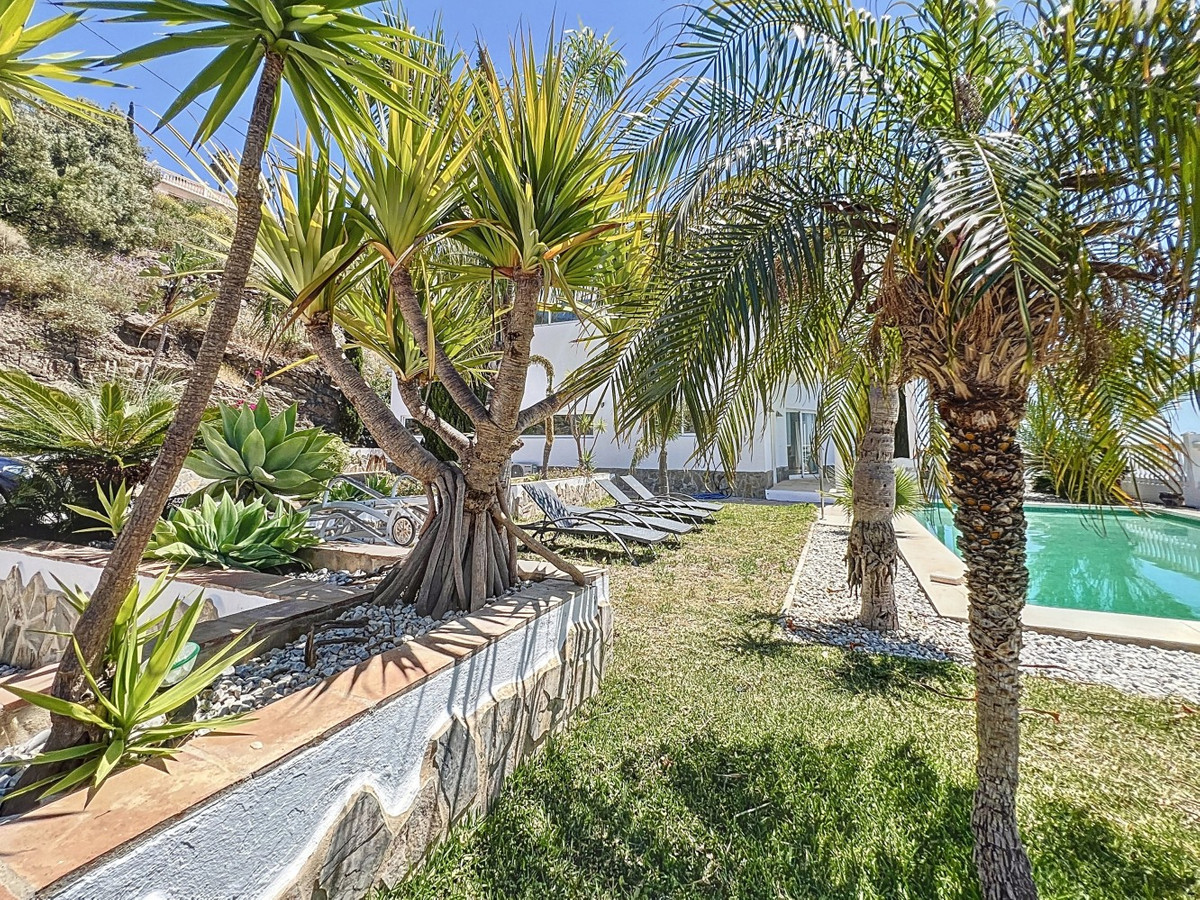 Se vende Villa - Chalet de 7 dormitorios en Costa Del Sol East, Málaga, España