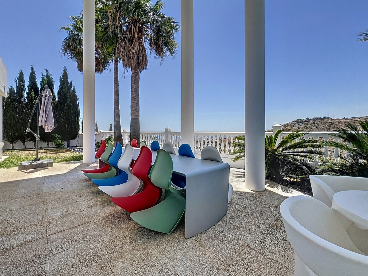 Se vende Villa - Chalet de 7 dormitorios en Costa Del Sol East, Málaga, España