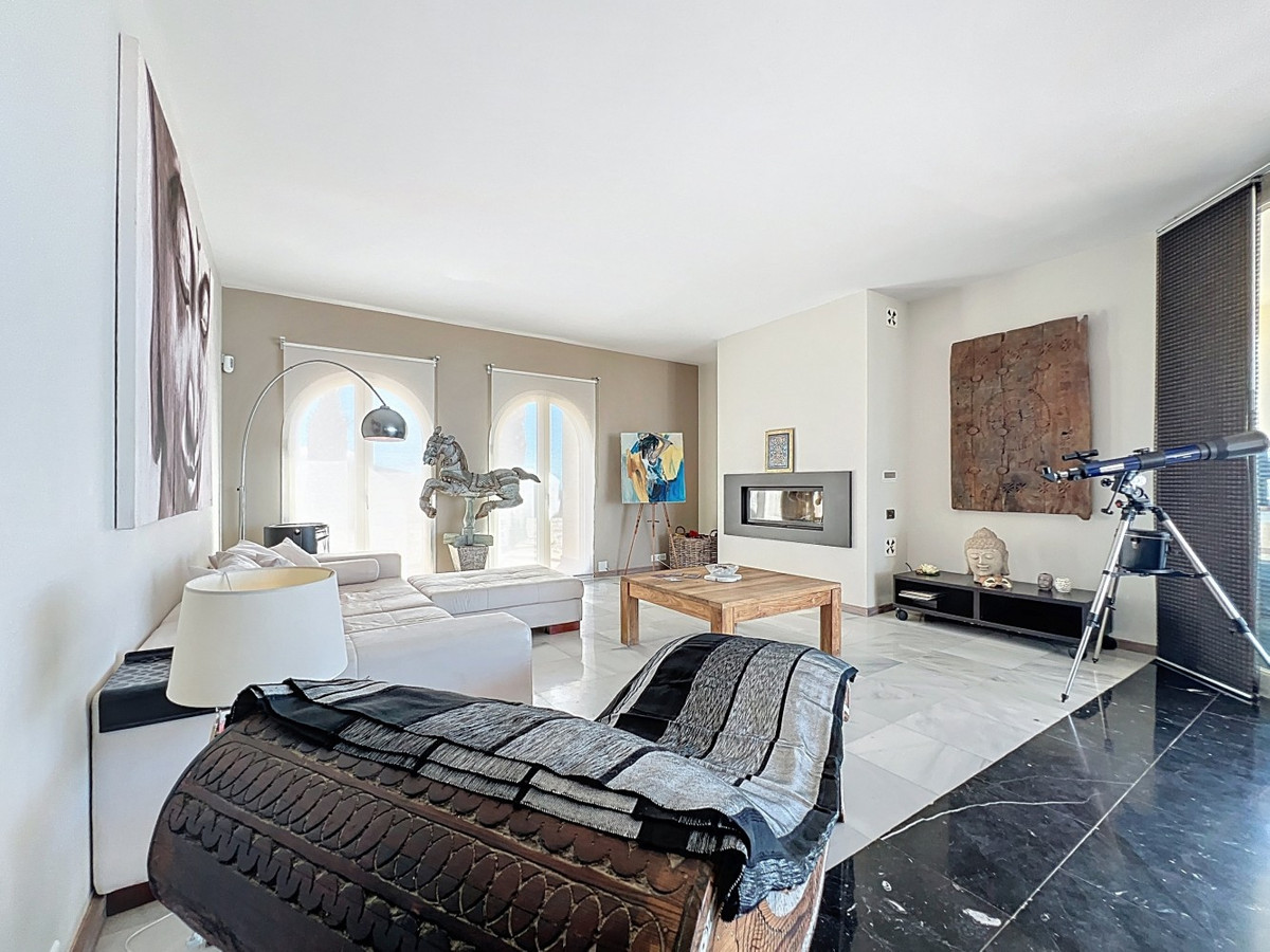 Se vende Villa - Chalet de 6 dormitorios en Costa Del Sol East, Málaga, España