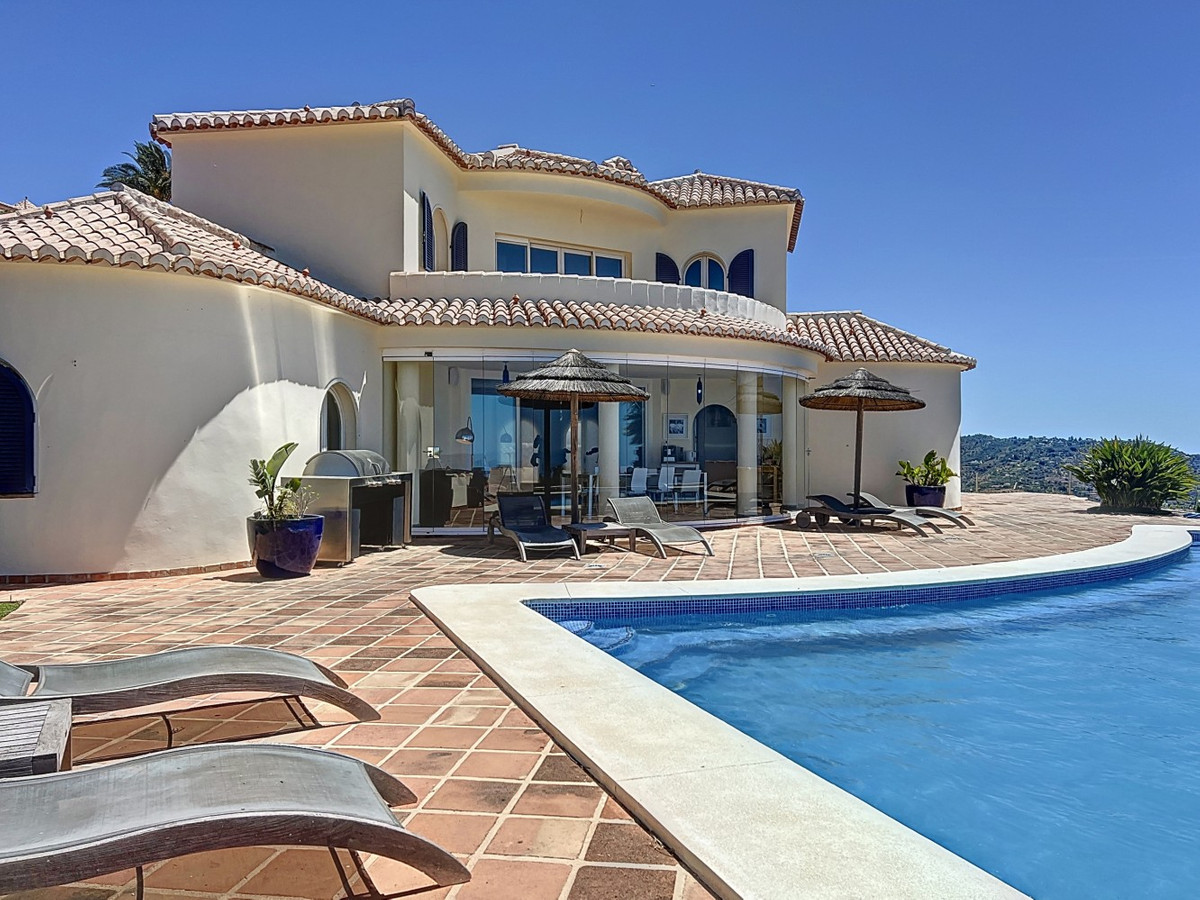 Se vende Villa - Chalet de 6 dormitorios en Costa Del Sol East, Málaga, España