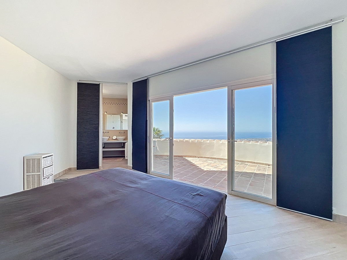 Se vende Villa - Chalet de 6 dormitorios en Costa Del Sol East, Málaga, España