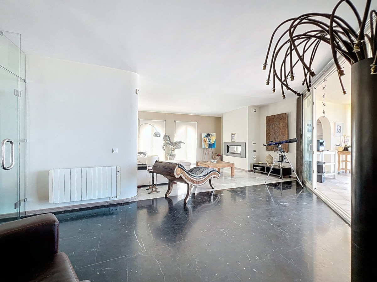 Se vende Villa - Chalet de 6 dormitorios en Costa Del Sol East, Málaga, España