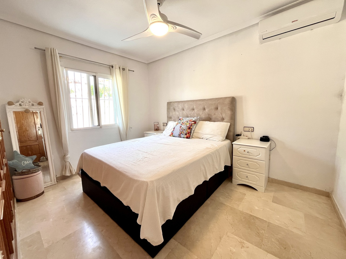 5 Bed Townhouse for sale in San Miguel De Salinas Costa Blanca, Alicante, Spain