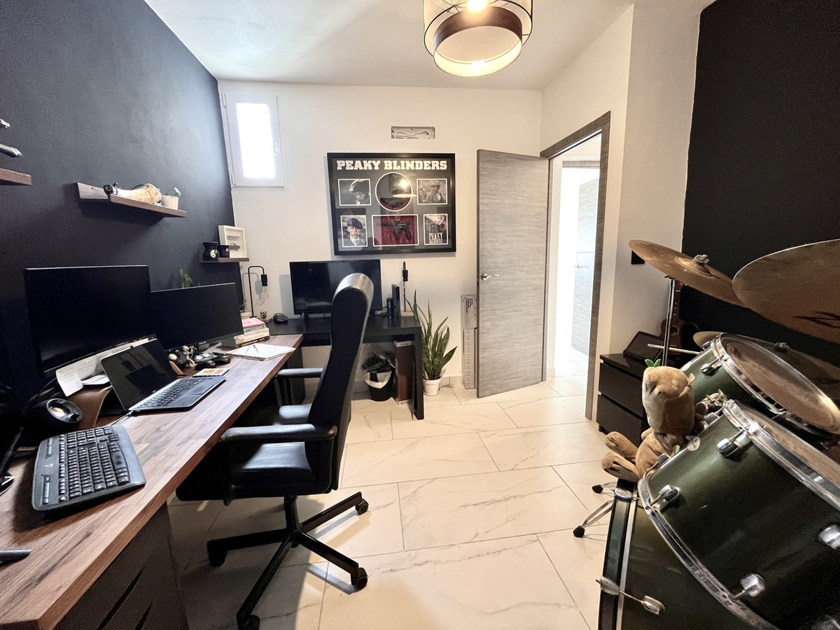 5 Bed Townhouse for sale in San Miguel De Salinas Costa Blanca, Alicante, Spain
