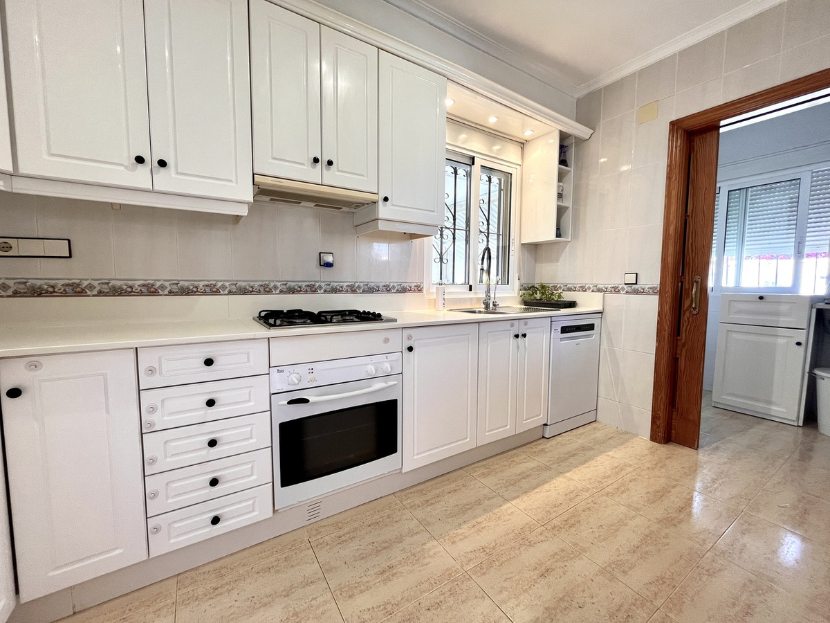 5 Bed Townhouse for sale in San Miguel De Salinas Costa Blanca, Alicante, Spain