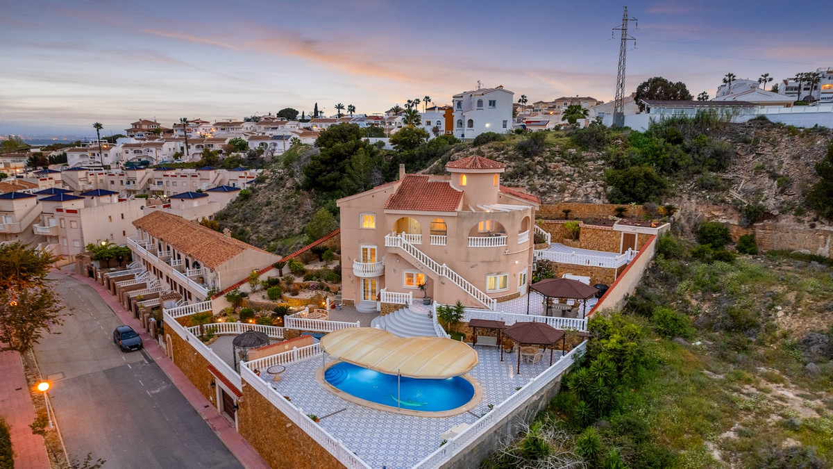 7 Bed Townhouse for sale in Ciudad Quesada Costa Blanca, Alicante, Spain