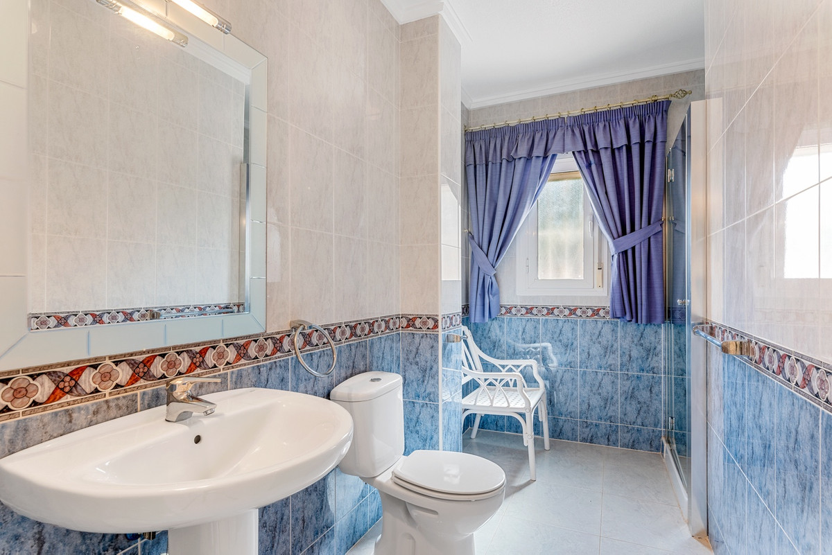 7 Bed Townhouse for sale in Ciudad Quesada Costa Blanca, Alicante, Spain