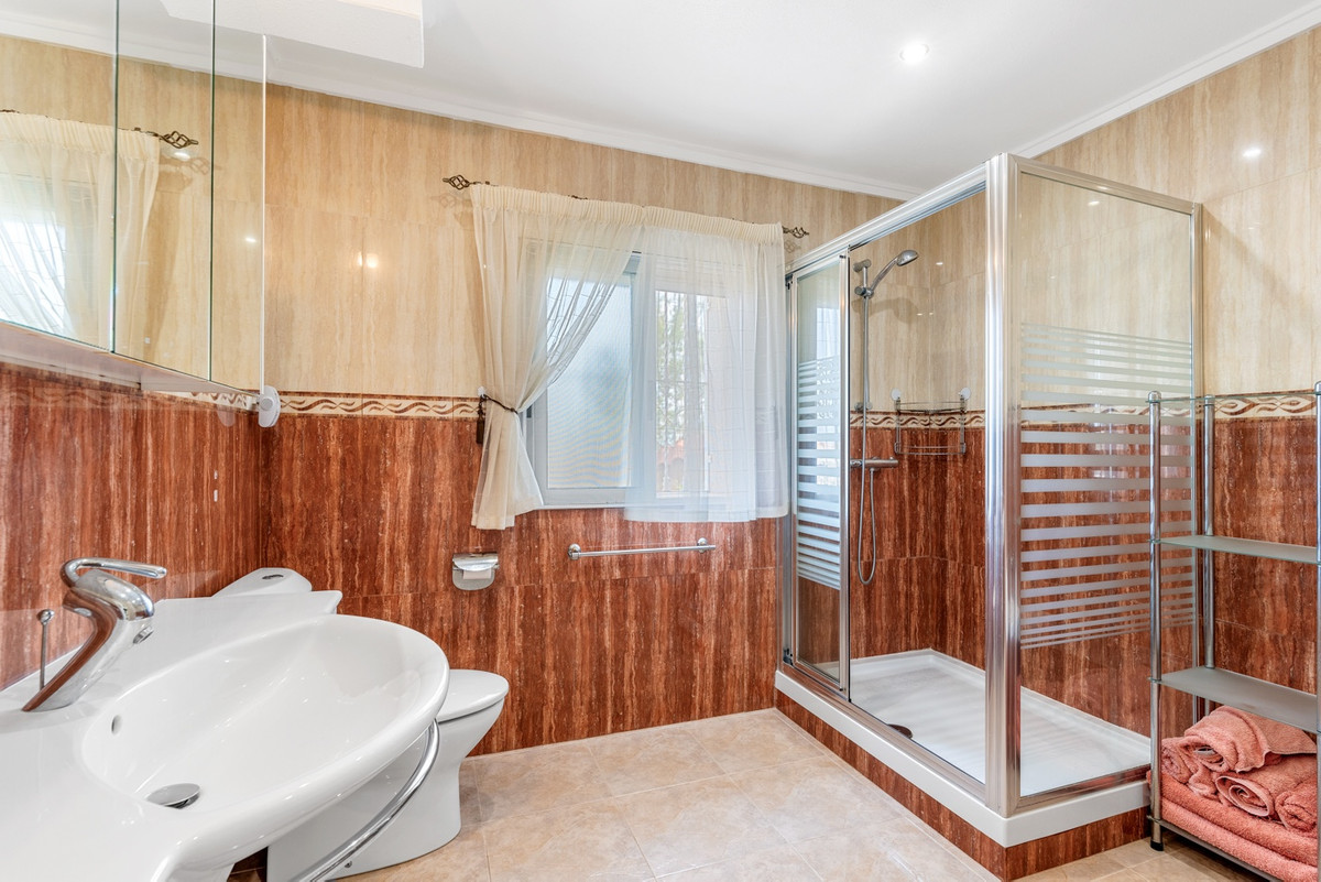 7 Bed Townhouse for sale in Ciudad Quesada Costa Blanca, Alicante, Spain