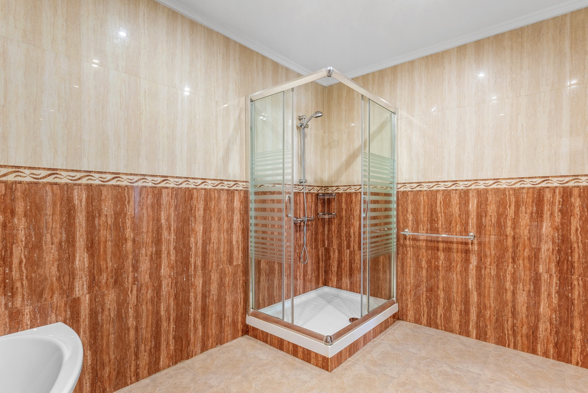 7 Bed Townhouse for sale in Ciudad Quesada Costa Blanca, Alicante, Spain