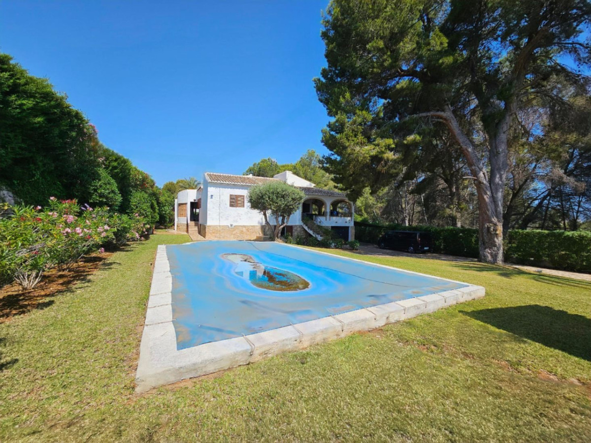 6 Bed Townhouse for sale in Javea Costa Blanca, Alicante, Spain