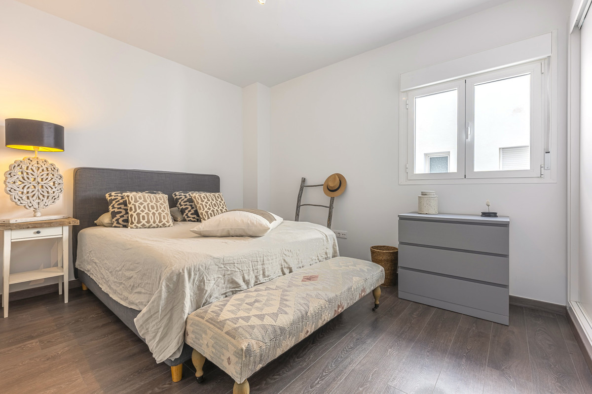 2 Bed Apartment for sale in Estepona Costa Del Sol, Málaga, Spain