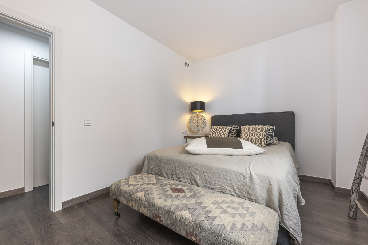 2 Bed Apartment for sale in Estepona Costa Del Sol, Málaga, Spain