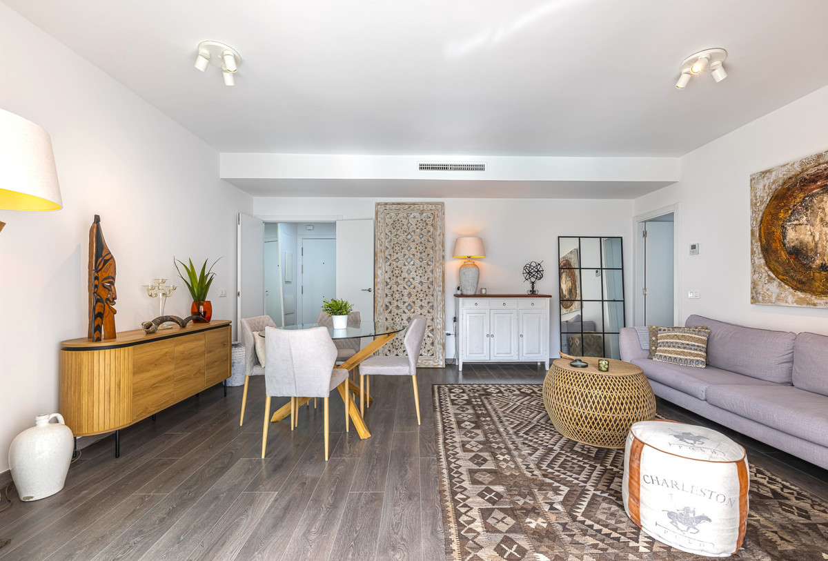 2 Bed Apartment for sale in Estepona Costa Del Sol, Málaga, Spain